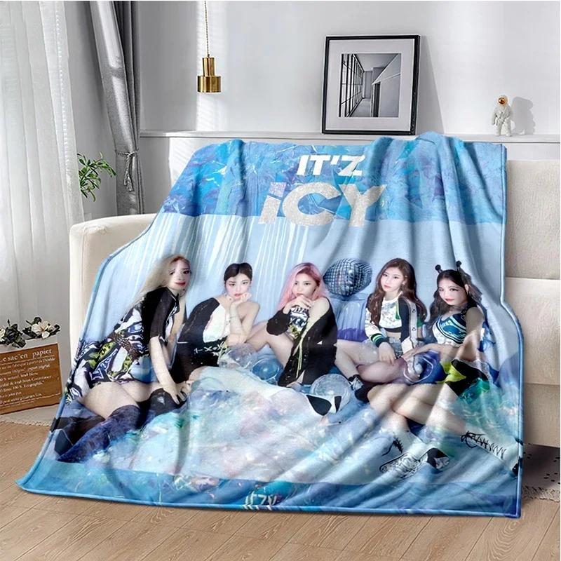 Itzy - Корейская женская музыкальная группа Бросает одеяло для девушки Диван Постельное белье Диван Поход Пикник Супермягкое фланелевое одеяло Подарок на день рождения