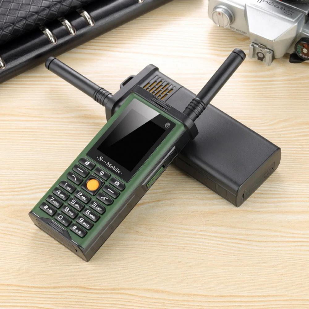 Outdoor Long-lasting Battery four-Sim Four-standby Mobile Phone Pull-up Antenna Signal Strong Button Function Machine