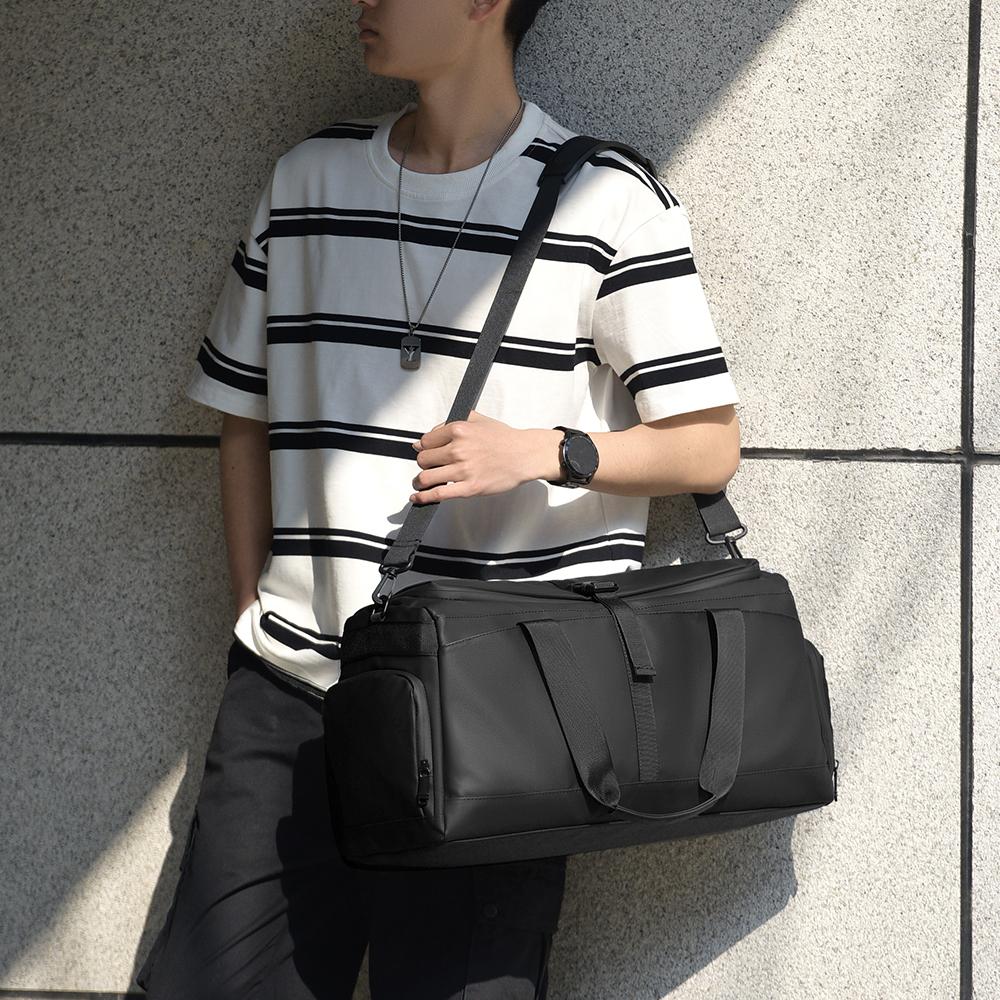 Travel Handbag Men's Large Capacity Shoulder Bag Business Travel Duffel Bag Sports Fitness Bag