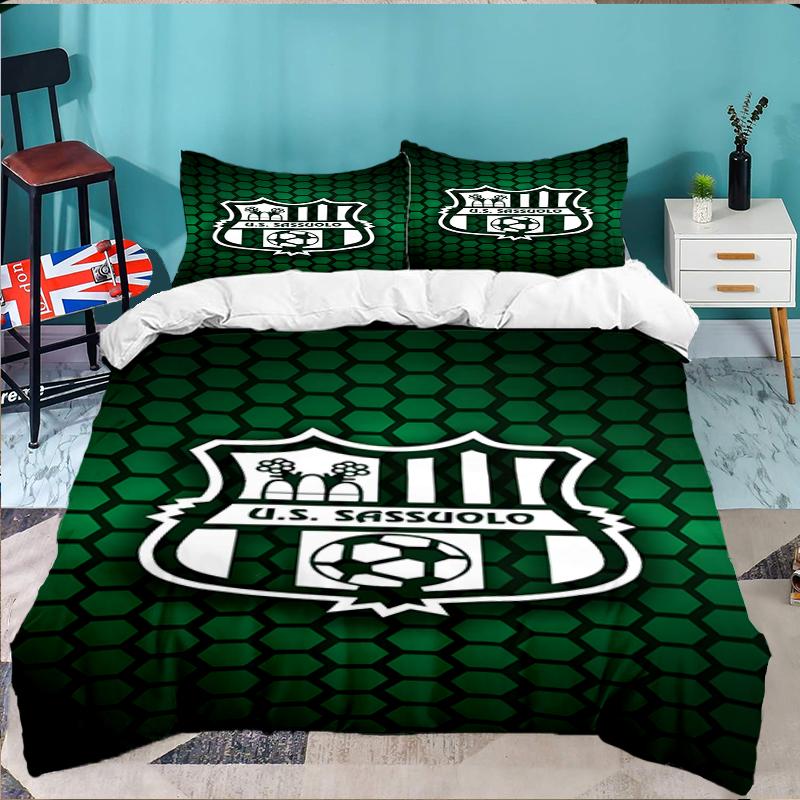 3PCS Sass-uolo Football Crest Bedding set,Ideal for1pc Duvet Cover And 2pcs Pillowcases Perfect for Christmas gift,Ideal for Bedroom, Dormitory