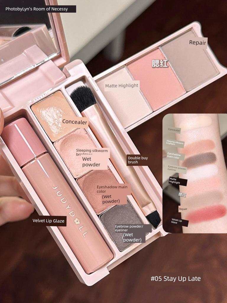 Comprehensive Mini Plate! Judydoll JudydoLL Travel Palm Plate Matte Makeup Palette Highlight Eyeshadow Blush Eyelashes