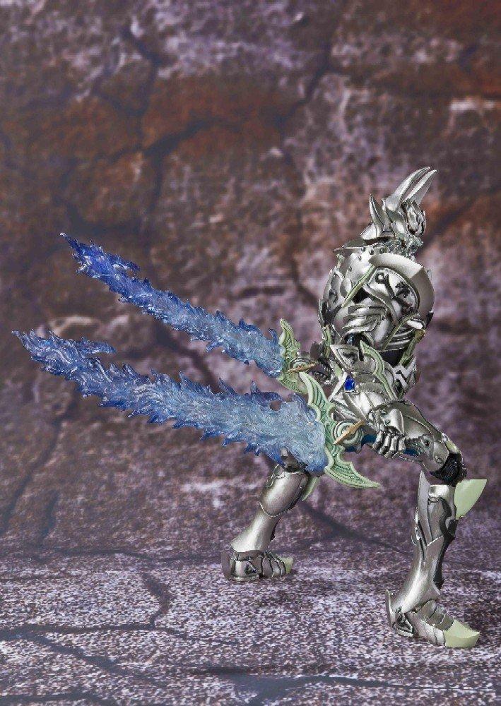 TAMASHII NATIONS Makai Movable Silver Fang Knight Zero