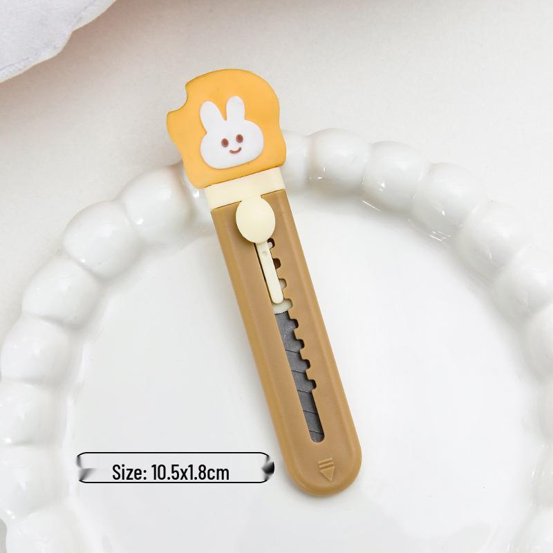 Bear Art Knife - Cute Cartoon Student Office Paper Cutter (Portable and Compact)