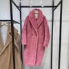 Женское зимнее длинное пальто-oversize верблюжьего цвета из плюшевого флиса с отложным воротником
