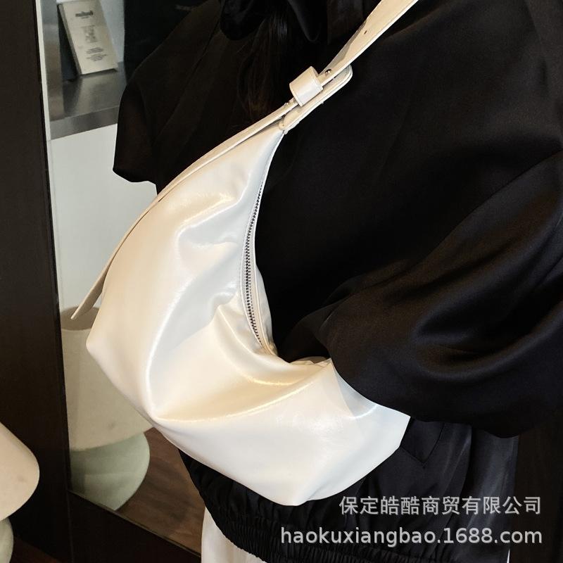 В этом году популярная супер-популярная нишевая дизайнерская сумка 2025 новая женская сумка весна и лето зарубежный стиль универсальная сумка-мессенджер сумка-пельмень