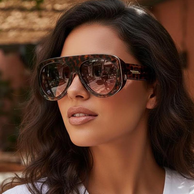 Women's sunglasses - unisex retro oversized thick frame sunglasses