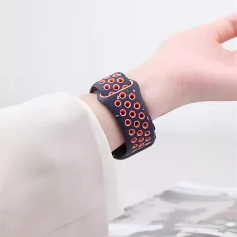 Silicone Strap for Apple Watch Band 44mm 40mm 42mm 46mm 38mm 49mm Correa for Bracelet Iwatch Ultra 2 Series 6 Se 7 8 9 10 45mm 41mm