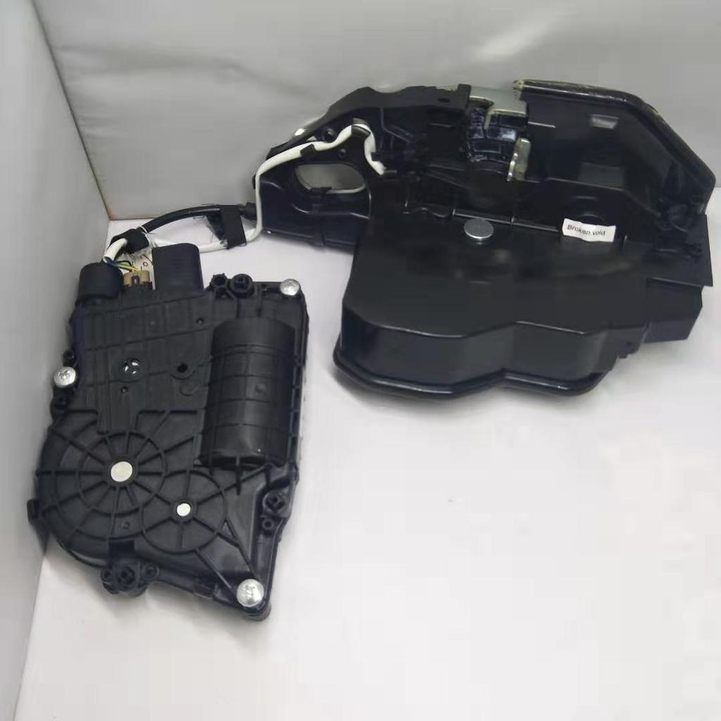 BMW 5 и 7 серии F10/F11/F01/F02 Сборка центрального замка двери, Полный комплект левый и правый