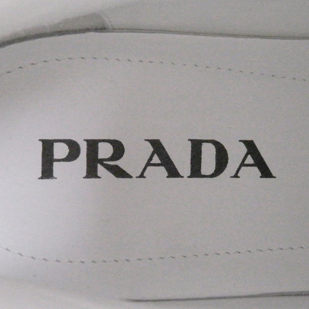 Отличные высокие кроссовки PRADA Треугольный логотип белая кожа мужские 6 1T638M Б/у