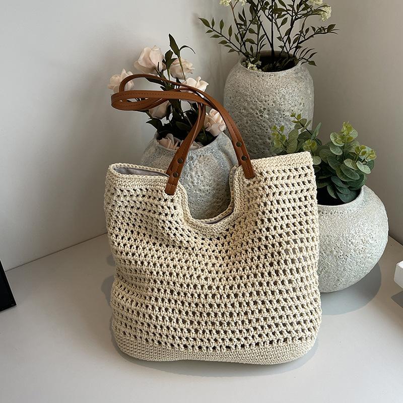 Straw bag women's large capacity 2025 new summer leisure shoulder bag shopping bag hollow woven bag beach bag