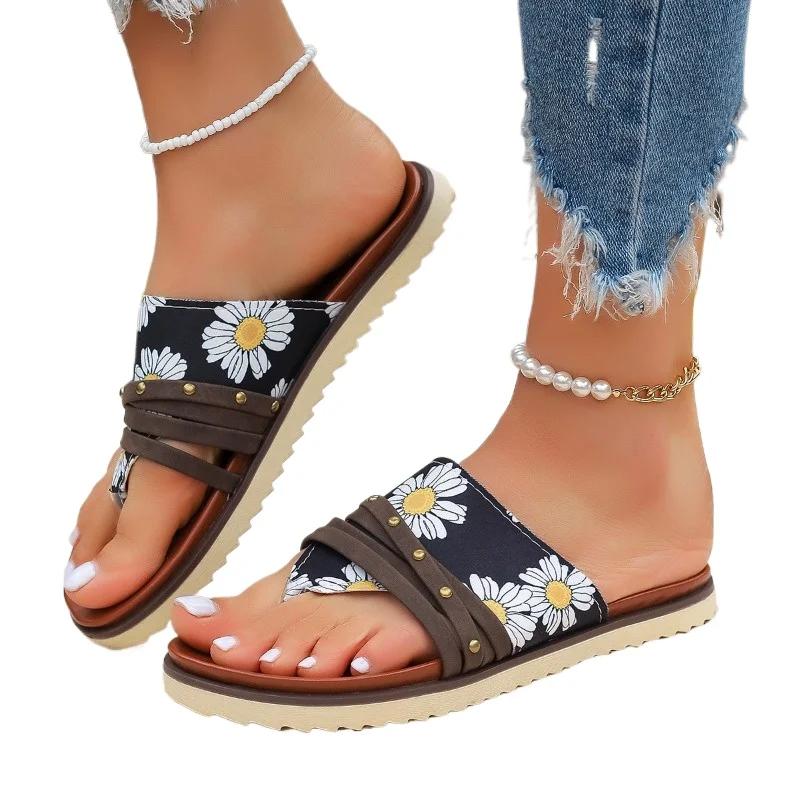 Распродажа модной женской обуви 2024 года, женские тапочки с защипнутым носком, летние римские разноцветные повседневные пляжные тапочки на плоской подошве большого размера