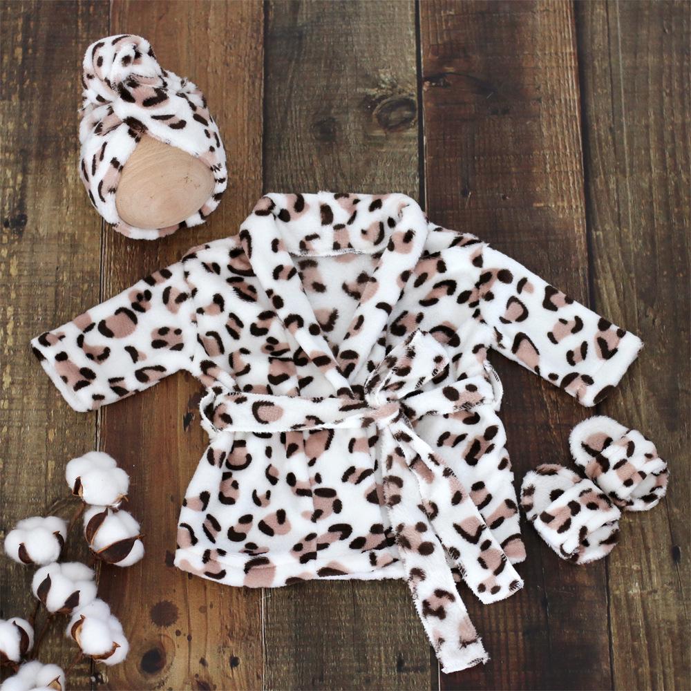 Newborn Bathrobe Baby Pajamas Photo Shoot Costume Set for Boys and Girls