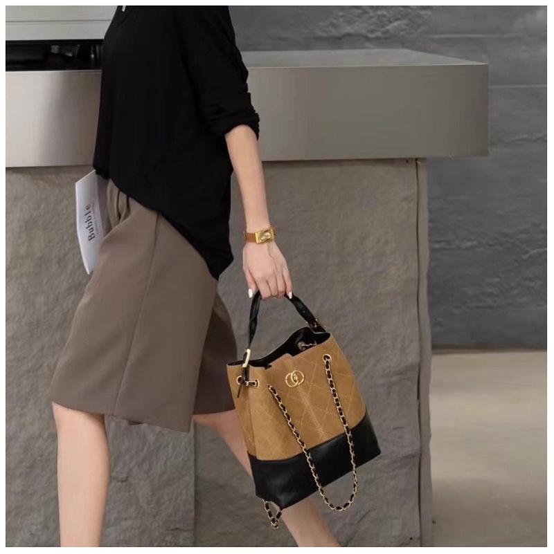 Chic Retro Suede Diamond Pattern Leather Tote Bag for Women