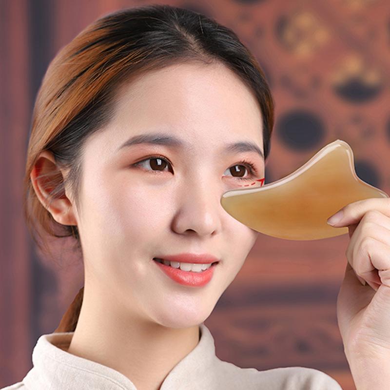 Набор из 2-х предметов: доска для соскабливания из бычьего рога, косметическая доска для лица, массажная палочка для глаз и сухожилий, косметическая палочка