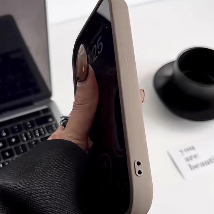 Милый 3D Силиконовый Чехол-Сердечко для iPhone - Ударопрочный Дизайн Конфетного Цвета