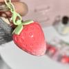 1 шт. Согревающий бальзам для губ с клубникой и брелоком, стойкая натуральная розовая помада, оттенок, меняющий цвет, помада с фруктовым эффектом, уход за губами, макияж