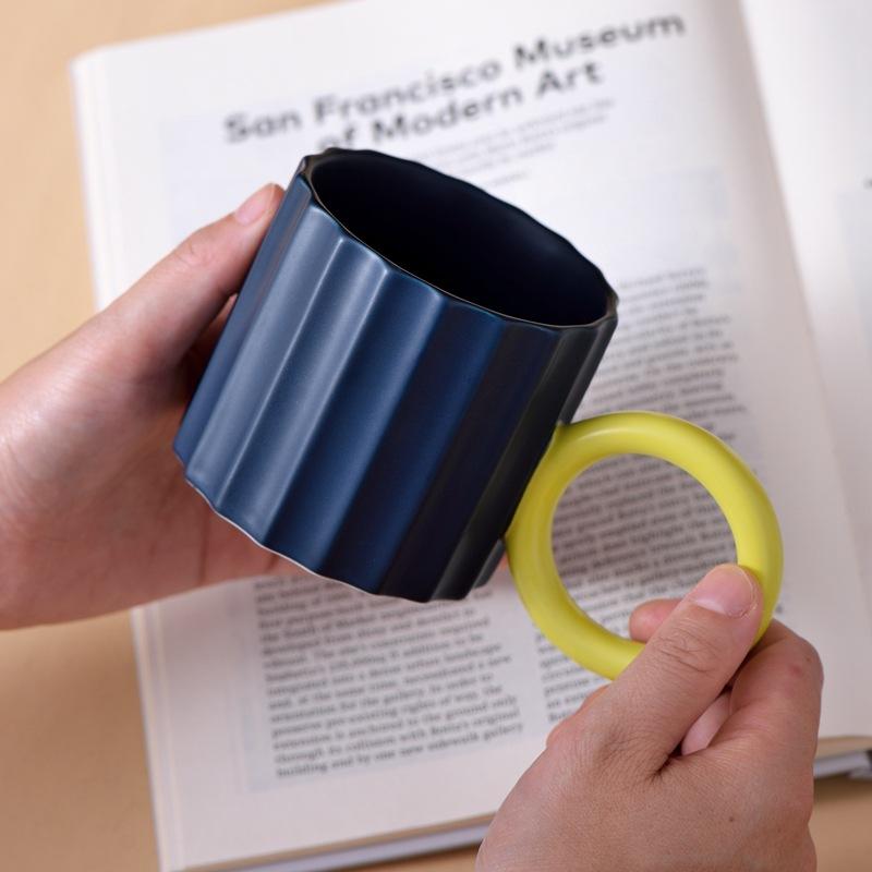 Кружка Ins Style Mug Niche Design Кружка Подарочная коробка Креативная чашка для воды Контрастная чашка для кофе