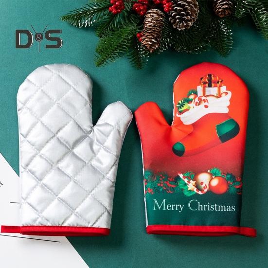 1 Set Baking Glove Cartoon Pattern Christmas Glove Heat-resistant Oven Glove with Mat for Home Kitchen