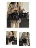 Retro-Style Frosted Texture Women's Commuting Bag 2025 - Large Capacity Shoulder Bag