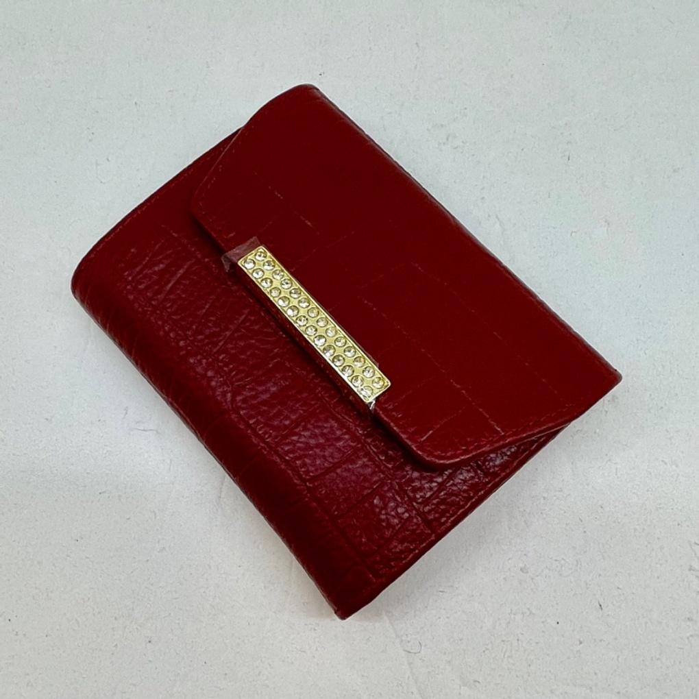 Women's Cowhide Half Wallet - Natural Cowhide - Lightweight and Luxurious Crocodile Pattern - AW9165 - Red