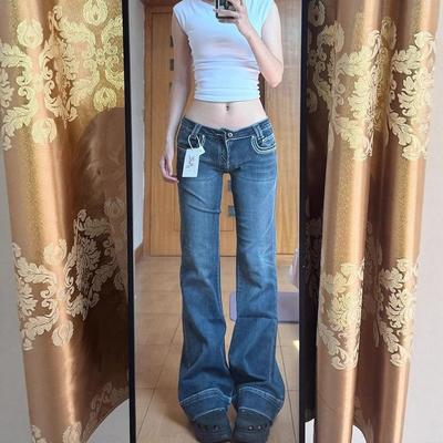 Низ (Женская одежда) – Джинсы