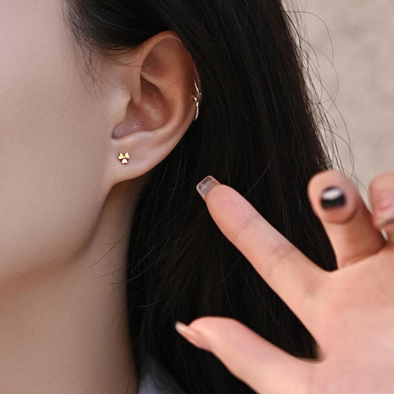 Three-leaf Clover Earrings Mini Small and Exquisite Lucky Grass Ear Light Luxury Niche Design Sense