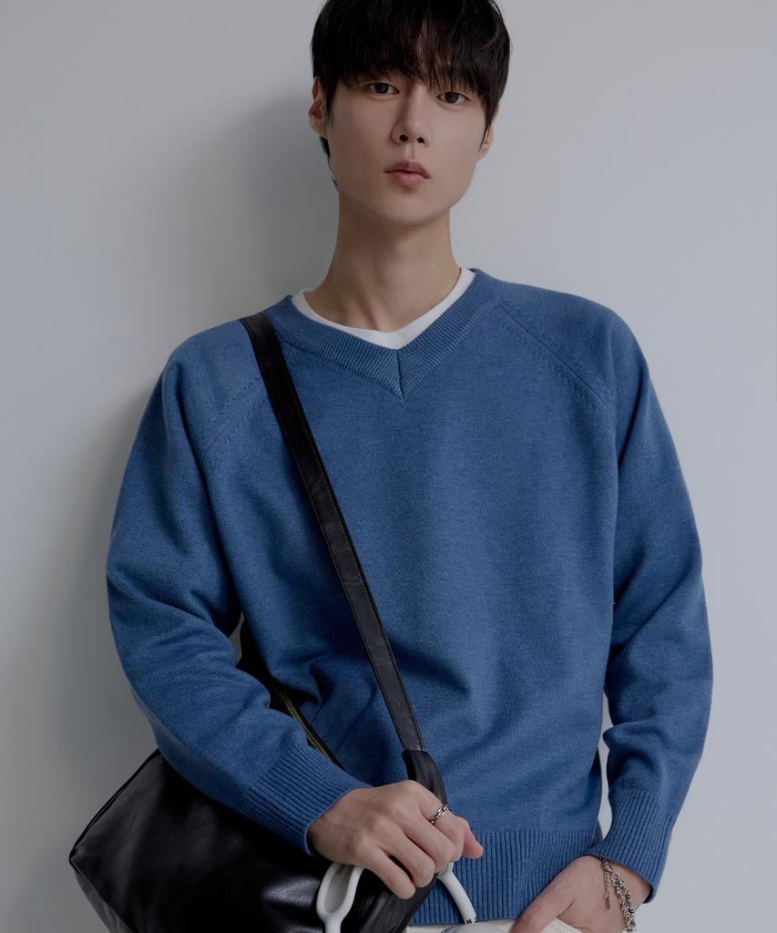 NODU V-Neck Herasi Raglan Crop Knit [Blue]