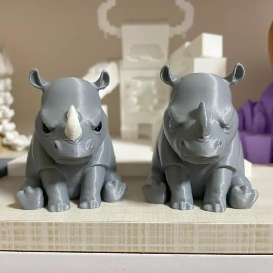 Украшение в виде сердитого маленького носорога, напечатанное на 3D-принтере, статуэтка носорога, настольная статуэтка носорога для украшения полки стола в домашнем офисе