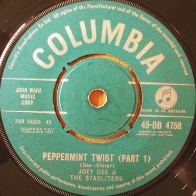 7-дюймовая пластинка JOEY DEE & THE STARLITERS - Peppermint Twist 45DB4758 Columbia 1961 UK Рок Б/У