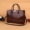 Women's Handbag Crocodile Pattern Vintage Shoulder Bag Large Capacity Commuter Crossbody Bag