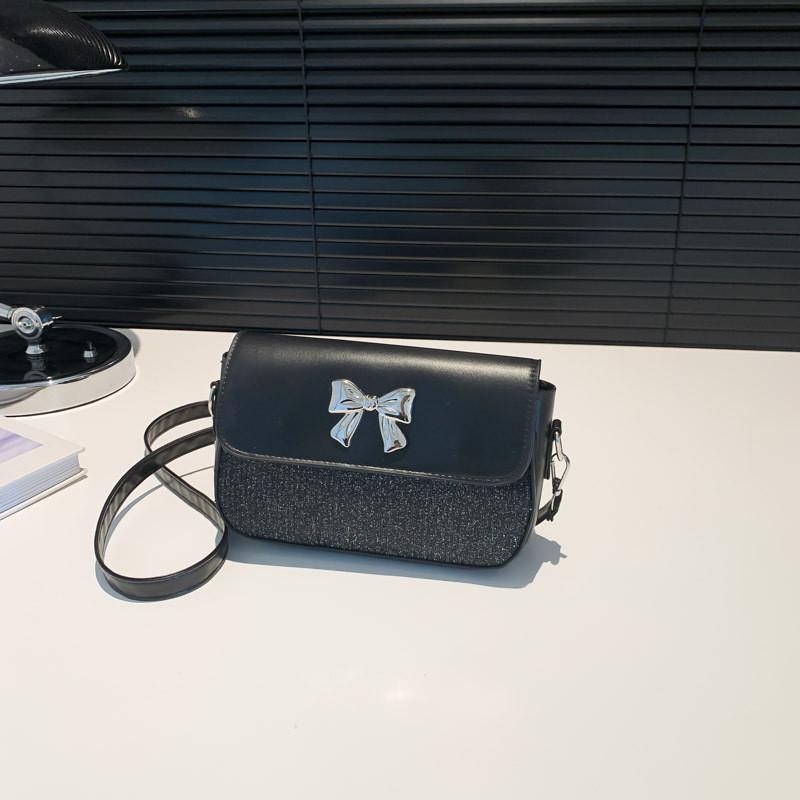 Fashionable New Butterfly Knot Shoulder Bag Trendy Minimalist Small Handbag