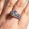 Huitan Women Claws Design Ring Noble Party Gold Color/CopperColor Inlaid Bright CZ Trendy Versatile Wedding Accessories Jewelry
