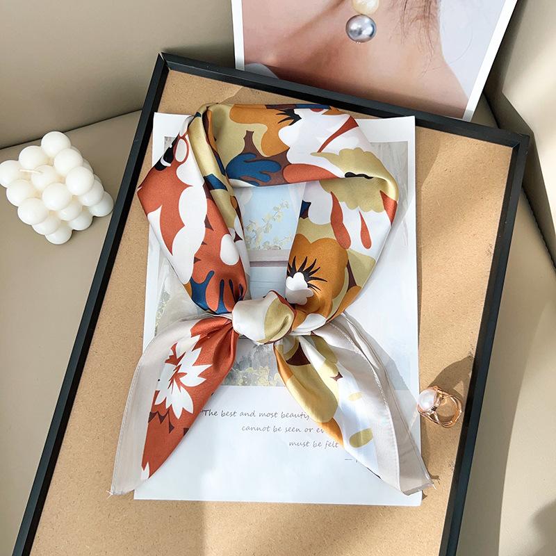 Korean version of spring new printed silk scarf femininity small square scarf decoration professional small scarf versatile scarf with shirt