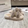 Женские пушистые женские роскошные пушистые плюшевые тапочки из искусственного меха, мягкие домашние тапочки на платформе для девочек, домашние повседневные сабо на плоской подошве с круглым носком, зимние