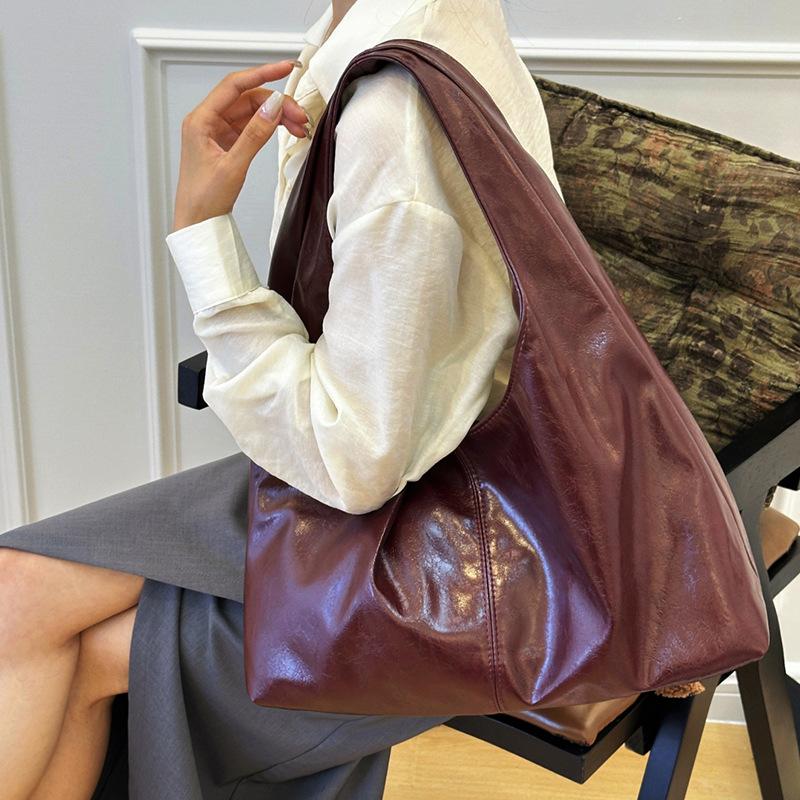Retro Commuter Bag Women's 2025 Summer New Fashionable Versatile Retro Tote Bag Large Capacity Underarm Women's Bag
