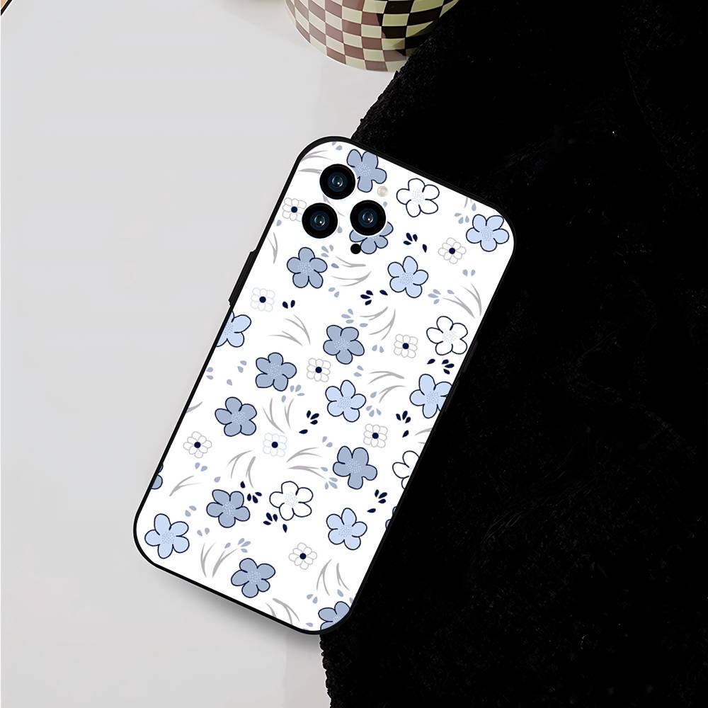 Flowers In Plain Color Phone Case For IPhone 17 Air 16 15 14 13 Pro Max 11 12 Black Silicone Cover