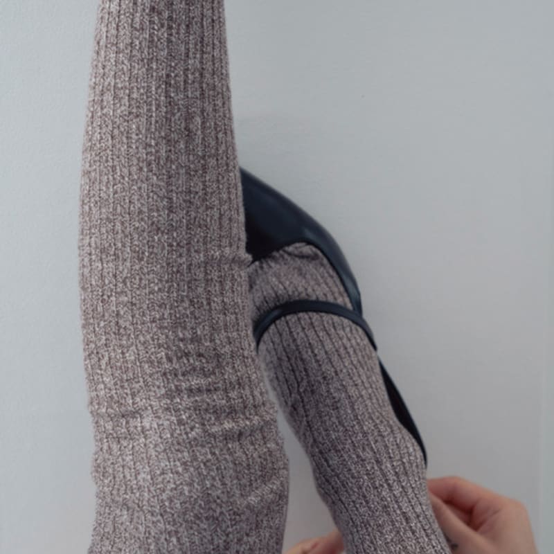 Hiig [№612] меланжевые коричневые чулки выше колена