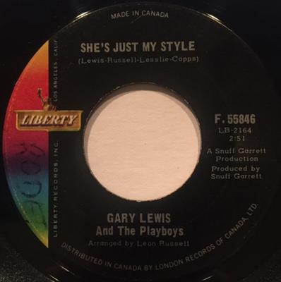7-дюймовая пластинка GARY LEWIS & THE PLAYBOYS - She's Just My Style F55846 LIBERTY 1965 Канада Рок Б/у