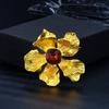 European and American Retro Flower Brooch Metal Texture Glass Plant Flower Clothing Accessories Advanced Sense Anti-light Pin