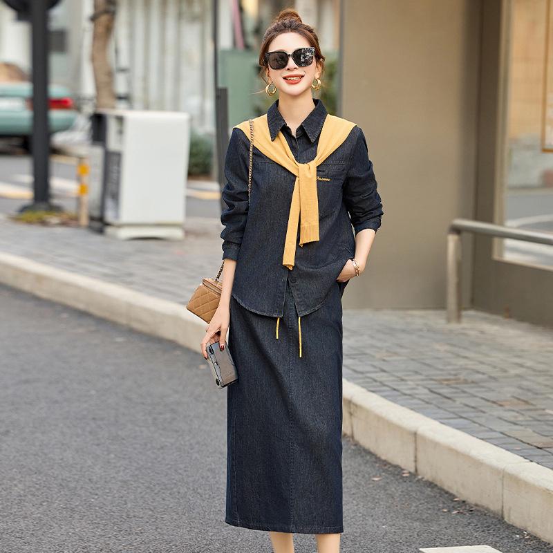 Весенняя мода 2025 Джинсовая куртка и юбка средней длины с шалью - Набор из трех предметов (CY8115)