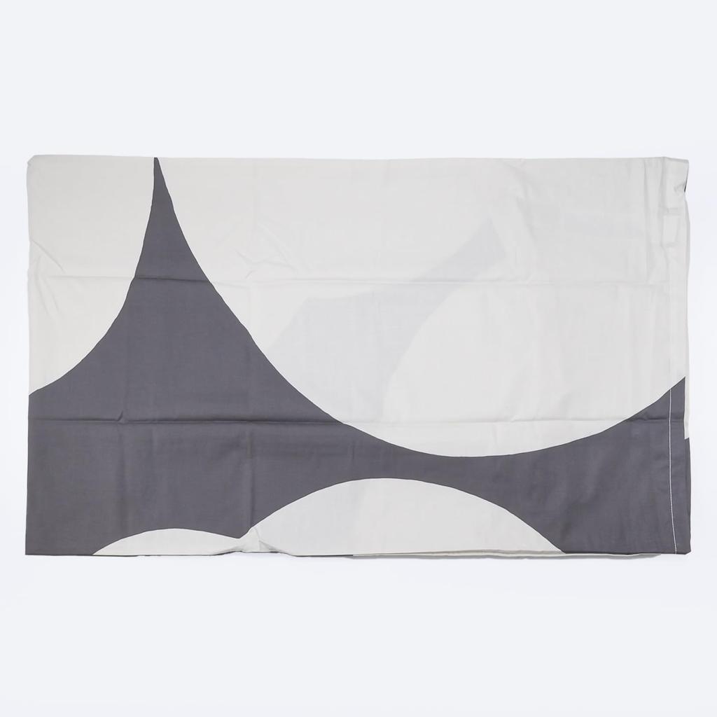 Наволочка Marimekko Iso Unikko, 50x70 см, Черная и Бежевая, 73496 073496 910 [Параллельный импорт]