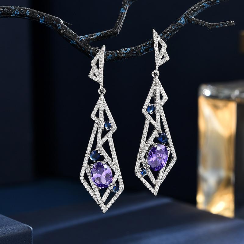 Серьги-гвоздики Heavy Industry Light Luxury Style с асимметричными микро-инкрустациями из циркония, женские модные серьги-гвоздики в стиле темперамент