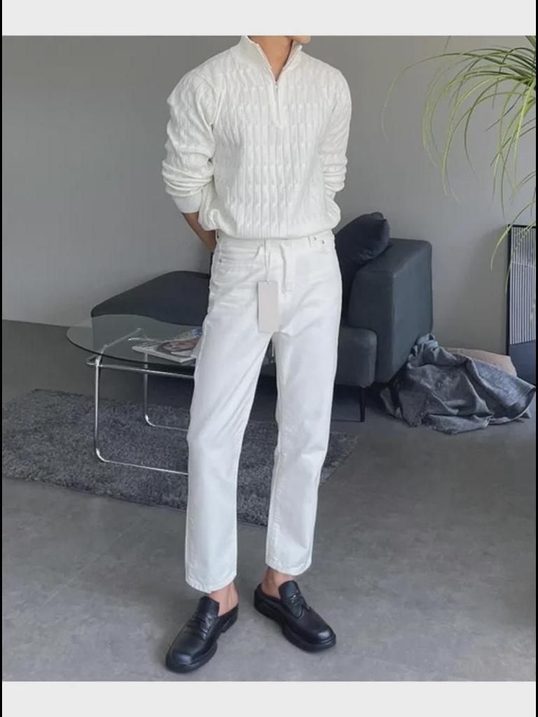 Мужской модный белый свитер-пуловер с полуводолазкой на молнии