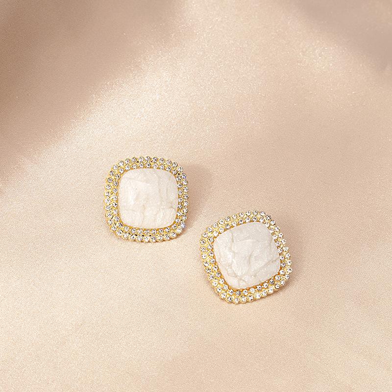 Super Fairy Geometric Earrings With Diamonds Design Sense Crack Square Pearl Commuter Elegant Stud Earrings
