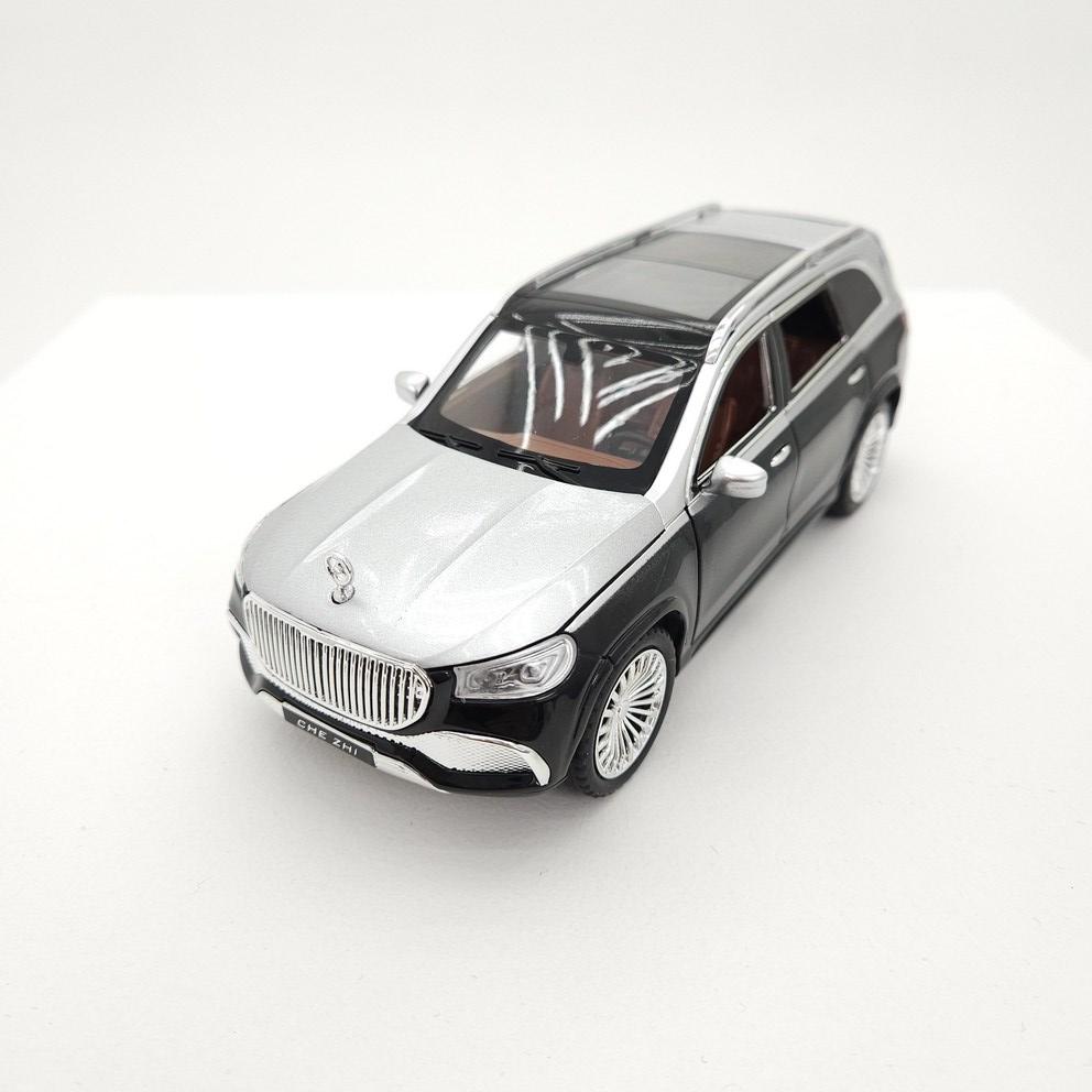 1:24 Черно-серебристая литая модель автомобиля Mercedes-Benz Maybach SUV
