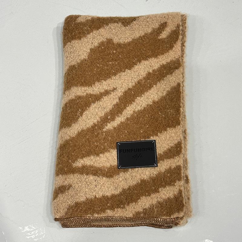 Autumn and Winter Fashion Zebra Pattern Shawl Women's Versatile Thickened Warm Scarf New Imitation Cashmere High-end Shawl Scarf