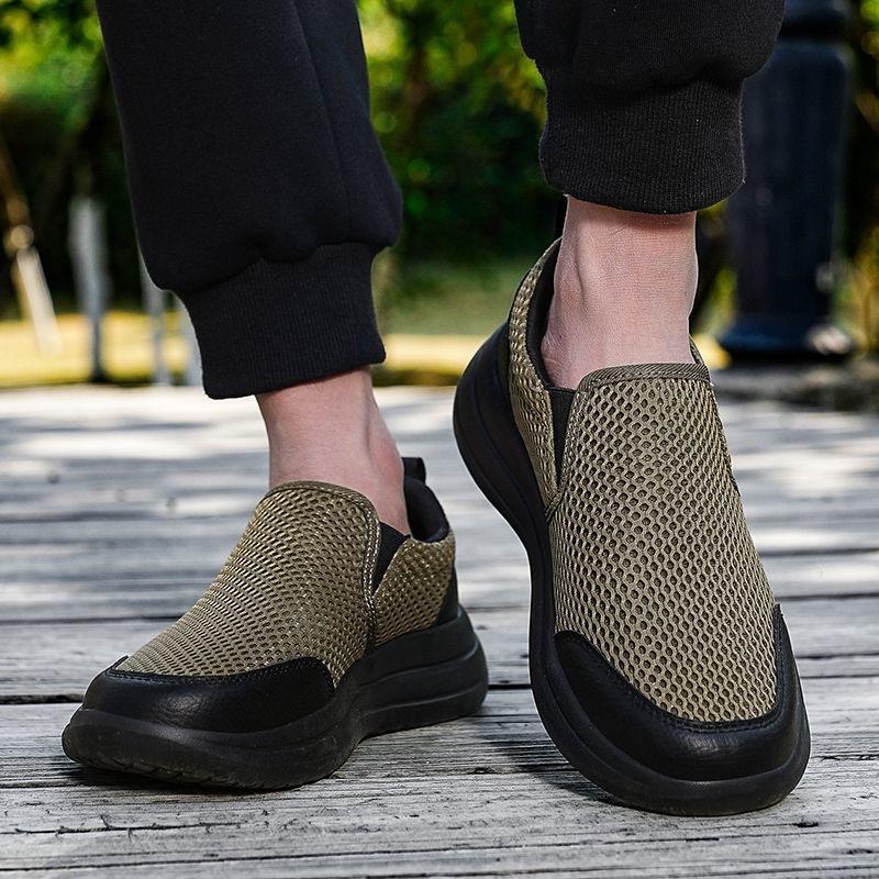 Men's shoes cover their feet with one pedal, lazy shoes, solid color breathable mesh casual shoes, lightweight platform sports shoes in summer
