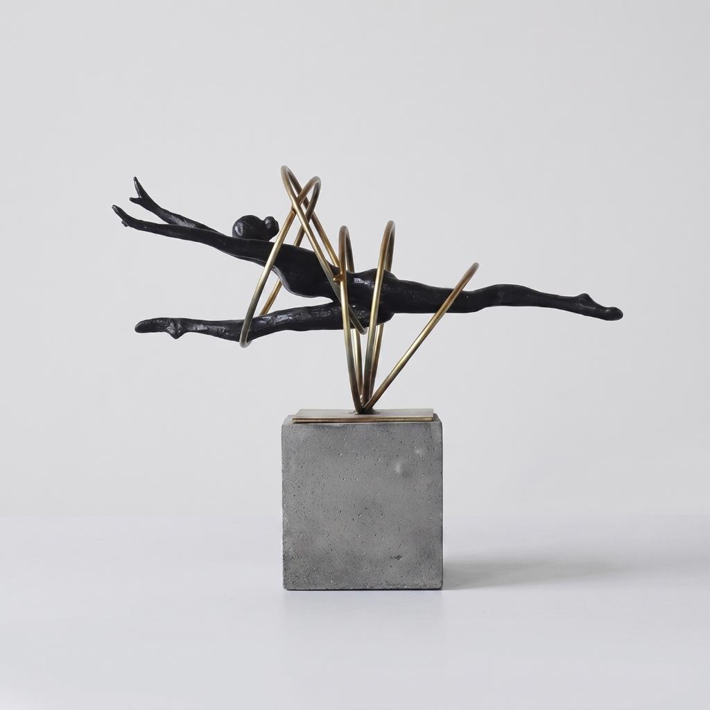 Gymnast Figurine with Pedestal Geometric Gymnast Sculpture Ornament Contemporary Decorative Object Minimalist for Gymnasts