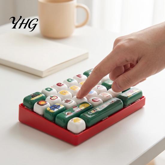 Tactile Feedback Fidget Tool 26-Key Keyboard Toy, Cartoon Christmas Push Bubble Keyboard, Decompression Stress Relief Mini for Backpack Purse
