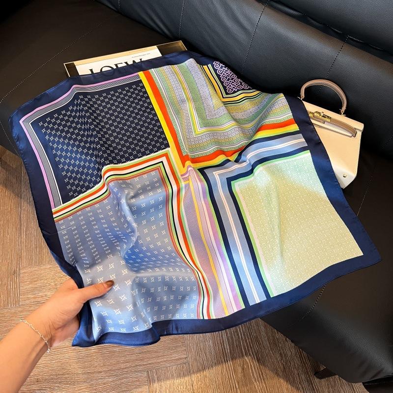 Spring and summer square scarf Korean version of women's scarf decorative binding wrist exquisite foreign style neck protection windproof headscarf